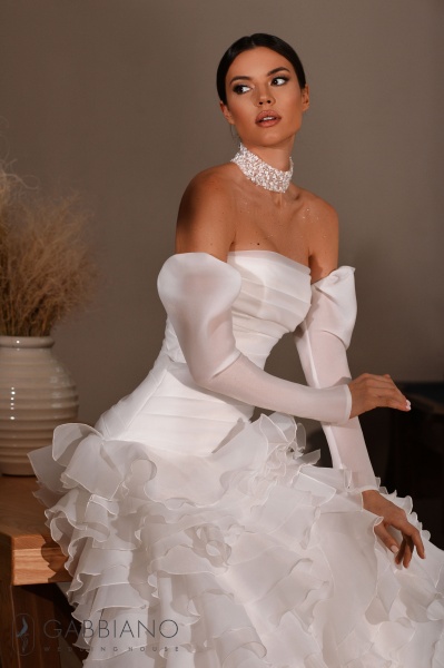 свадебное платье «Бести» коллекции «Allure» | Gabbiano